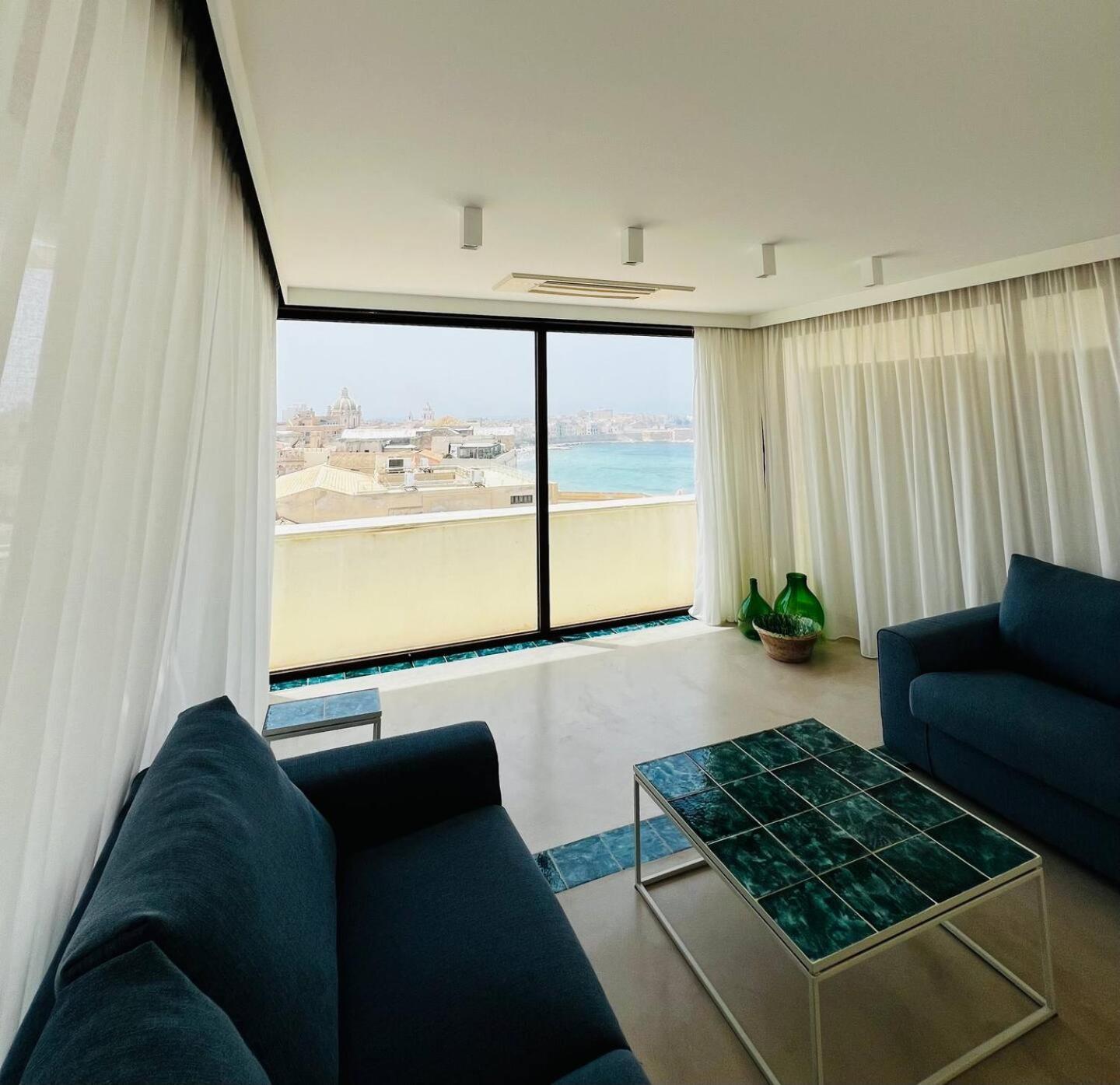 Appartement Attico Terrammare à Trapani Extérieur photo