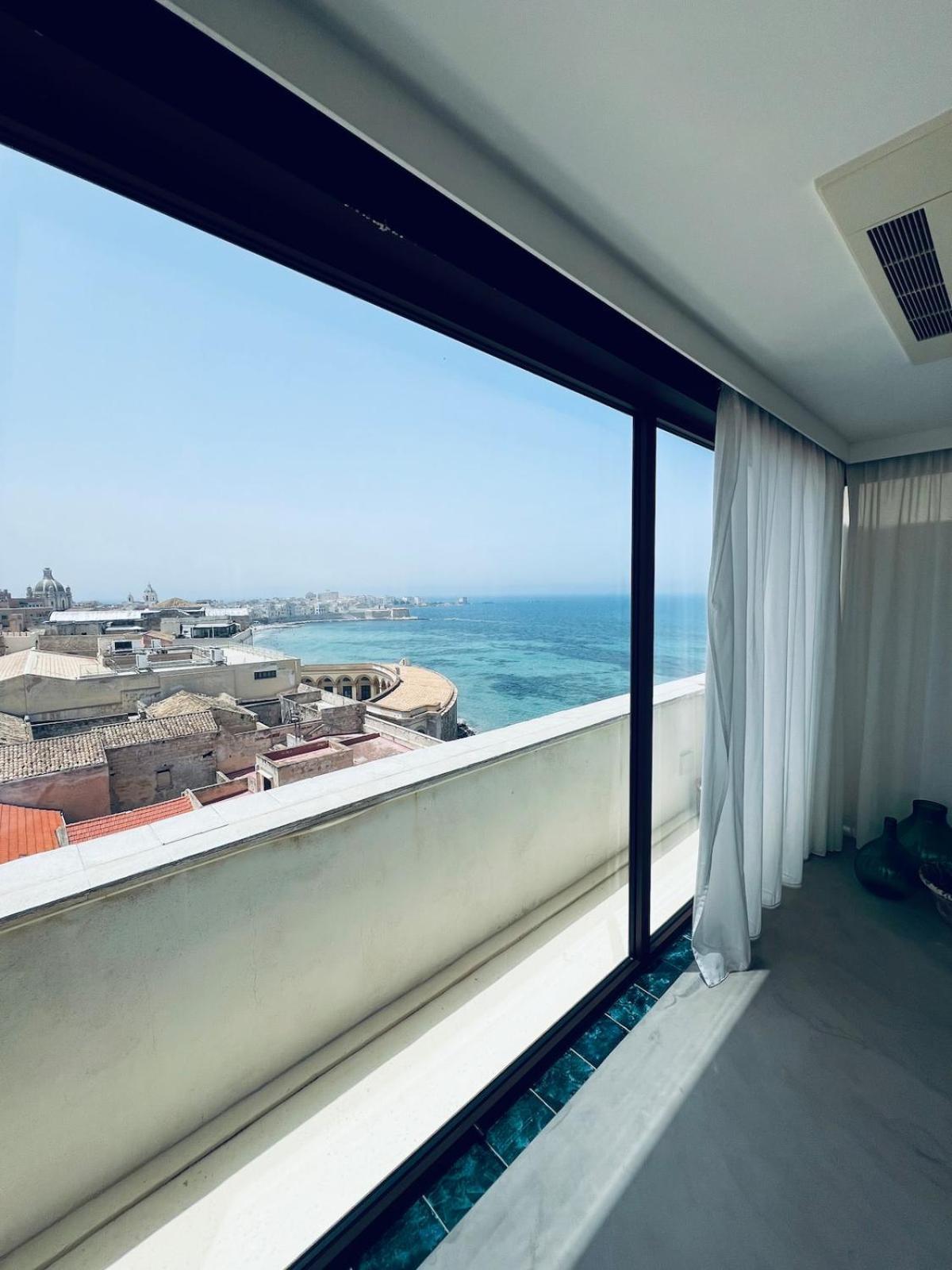 Appartement Attico Terrammare à Trapani Extérieur photo